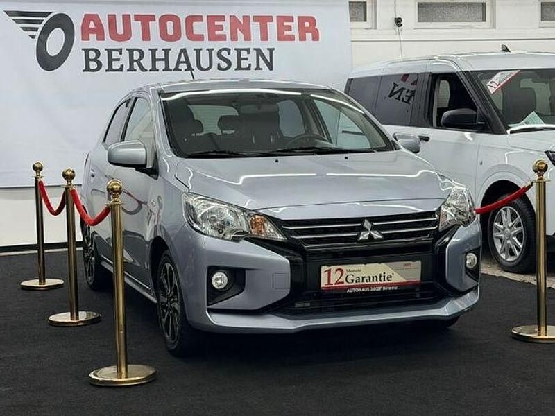 Gebraucht Mitsubishi Space Star Top 71 PS (52 kW) 2021 Silber Limousine