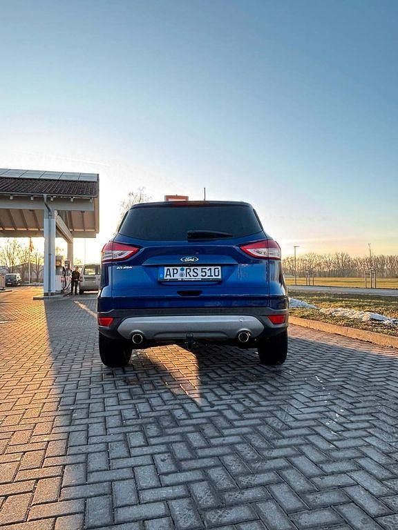 Gebraucht Ford Kuga 150 PS (110 kW) 2014 Schwarz SUV