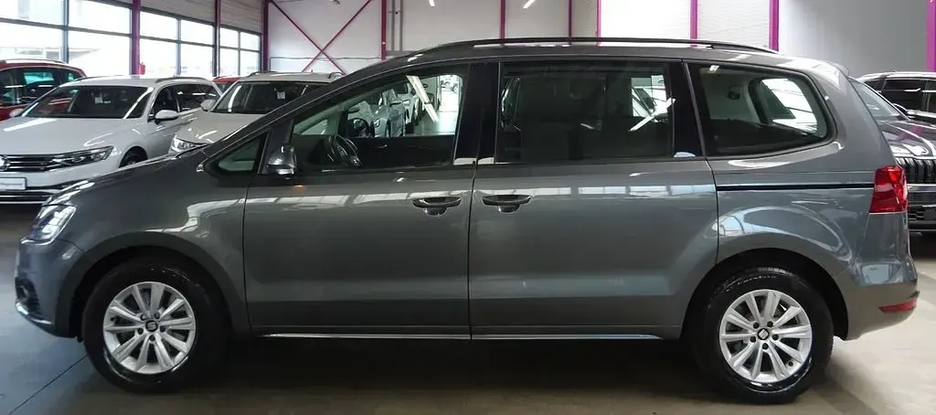 Gebraucht Seat Alhambra 150 PS (110 kW) 2022 Grau Van / Kleinbus