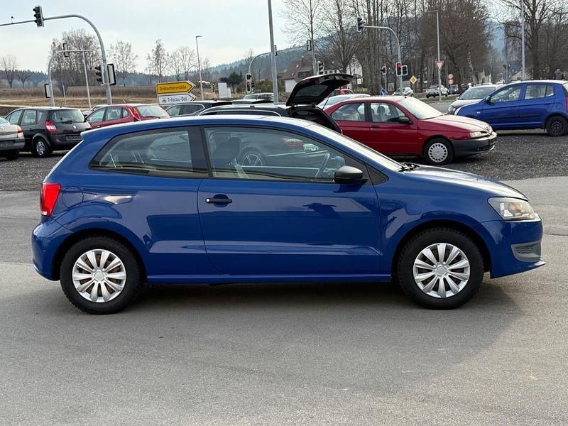 Gebraucht VW Polo Trendline 69 PS (50 kW) 2010 Blau Kleinwagen