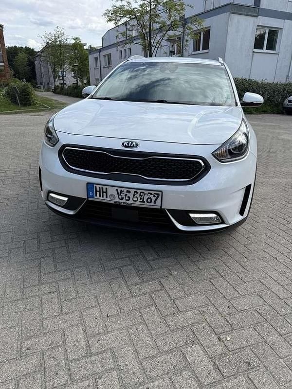 Gebraucht 2017 Kia Niro Vision SUV | 14.650 € (Fairer Preis) - Bild 1/4