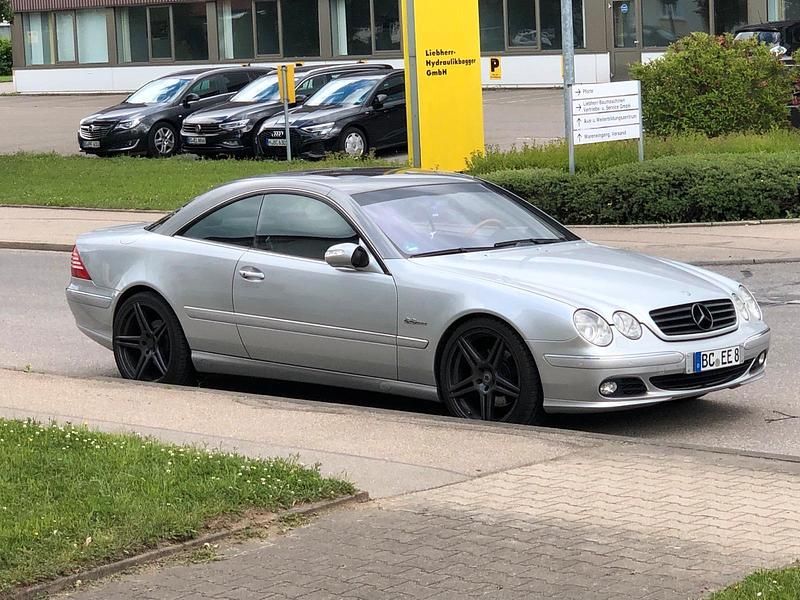 Silber Gebraucht 2005 Mercedes CL500 Coupé | 8.999 € (Fairer Preis) - Bild 1/4