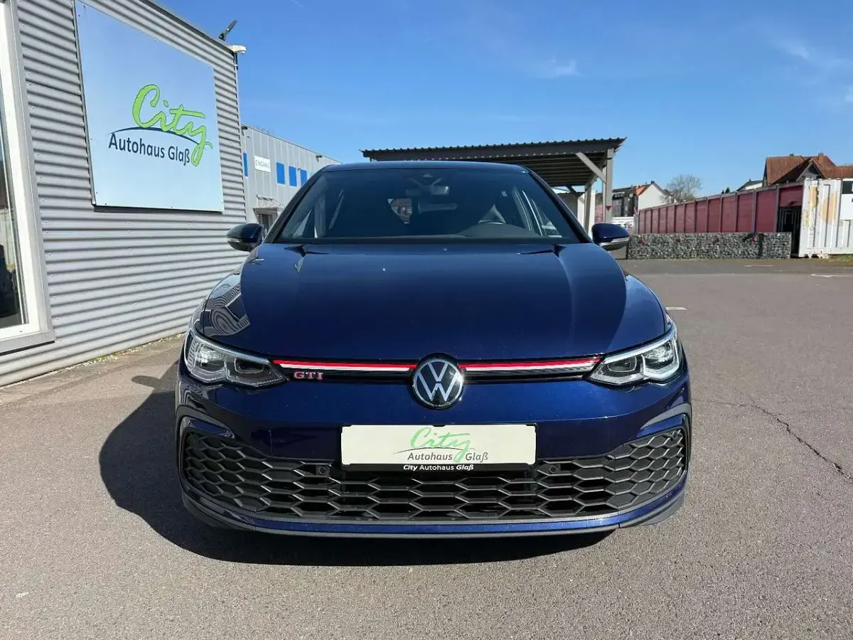 Gebraucht VW Golf VIII GTI 245 PS (180 kW) 2022 Blau Limousine