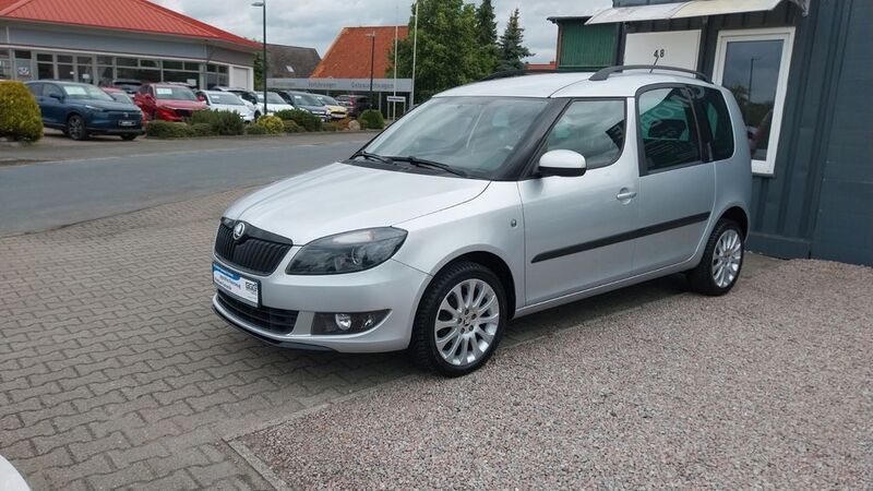Silber Gebraucht 2015 Skoda Roomster Best of Kombi | 10.499 € (Teuer) - Bild 1/4