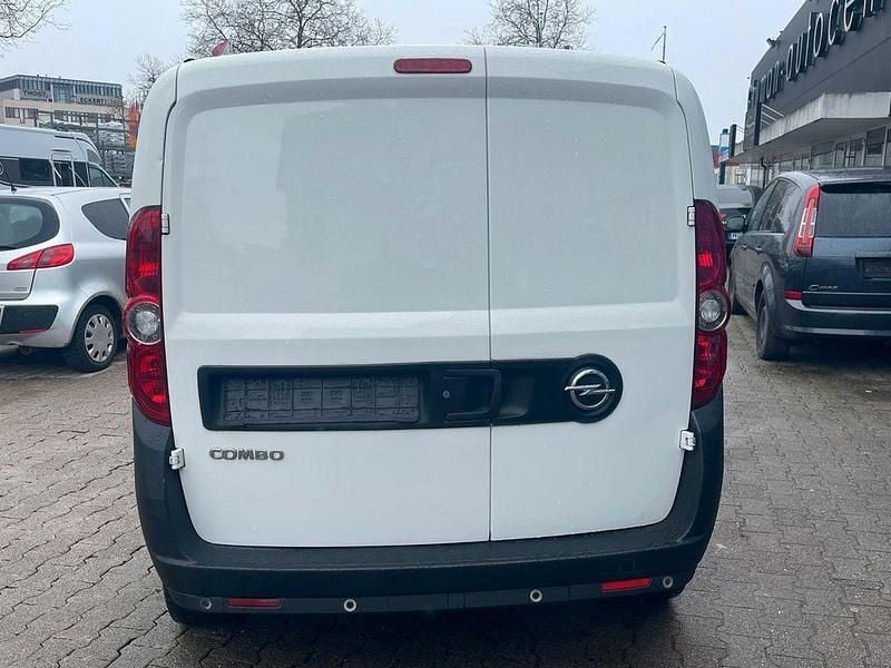 Second-hand Opel Combo 95 CP (69 kW) 2017 Alb Monovolum