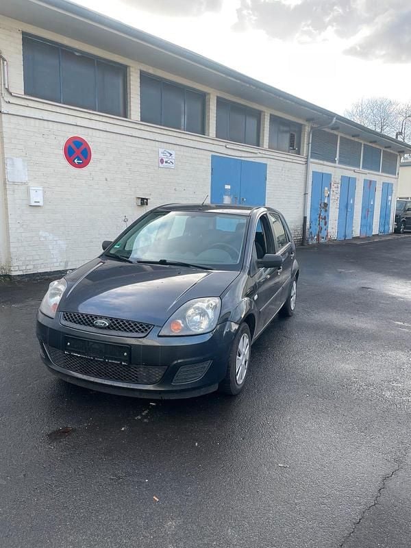 Grau Gebraucht 2008 Ford Fiesta Kleinwagen | 1.150 € (Guter Preis) - Bild 1/4