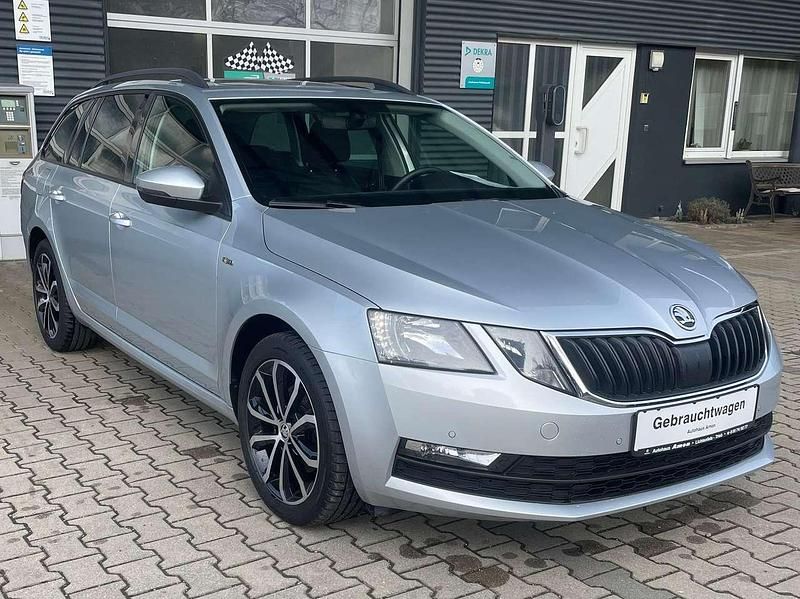 Gebraucht Skoda Octavia Soleil 150 PS (110 kW) 2019 Brilliant silber Kombi