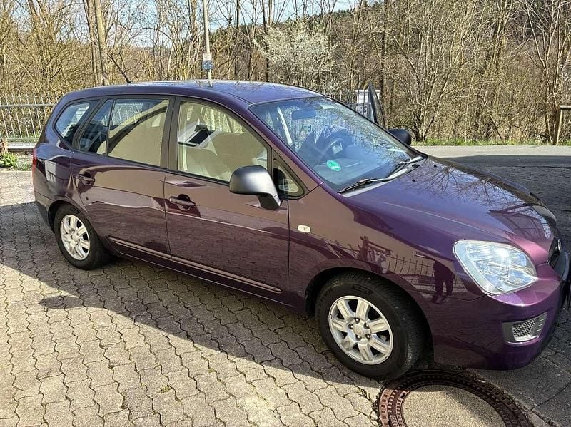 Gebraucht Kia Carens Basis 144 PS (105 kW) 2007 Violett Van / Kleinbus