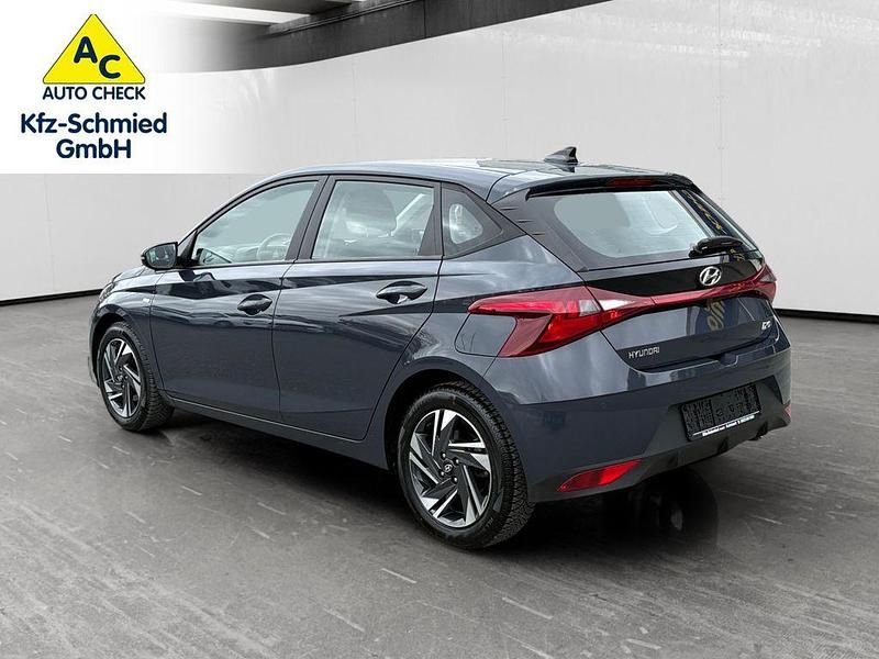 Gebraucht Hyundai i20 Trend 101 PS (74 kW) 2024 Grau Kleinwagen