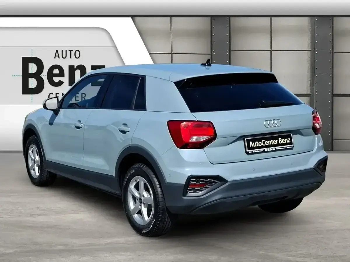 Neu Audi Q2 150 PS (110 kW) 2026 Grau SUV