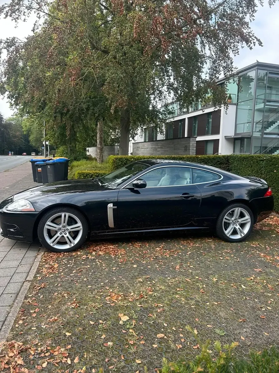 Gebraucht Jaguar XKR 416 PS (305 kW) 2008 Schwarz Coupé