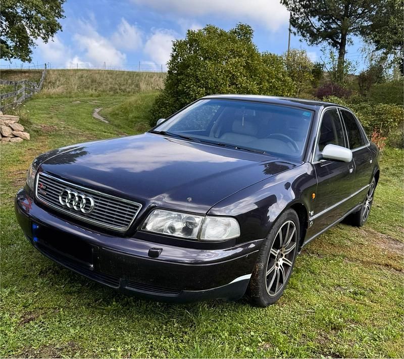Violet Gebraucht 1997 Audi A8 Limousine | 5.000 € (Fairer Preis) - Bild 1/4