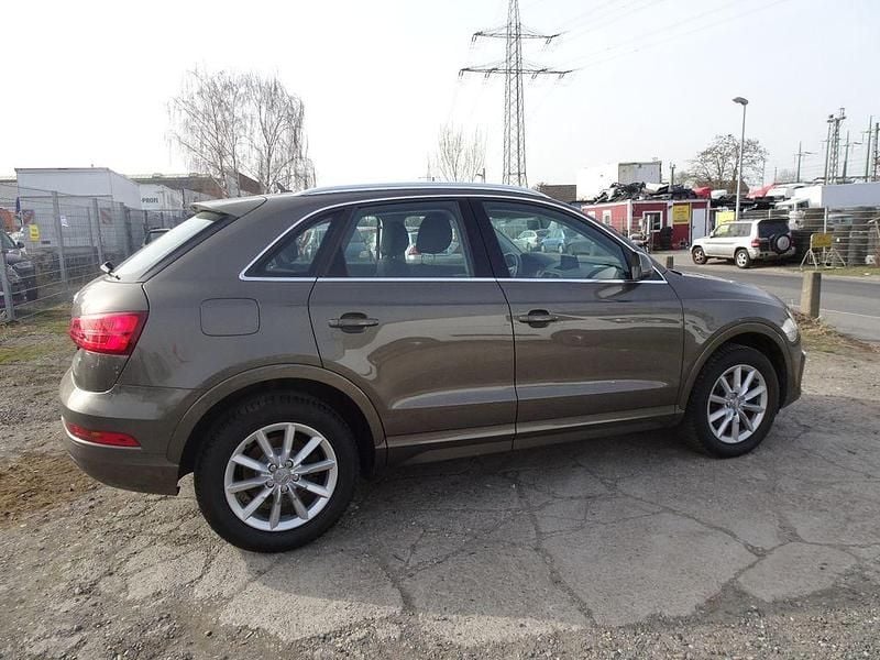 Gebraucht Audi Q3 Design 150 PS (110 kW) 2016 Braun SUV