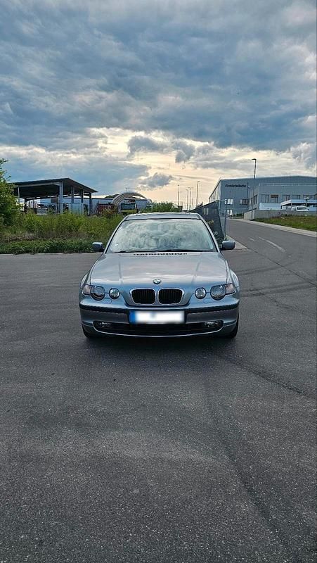 Gebraucht BMW 316 115 PS (84 kW) 2003 Grau Coupé