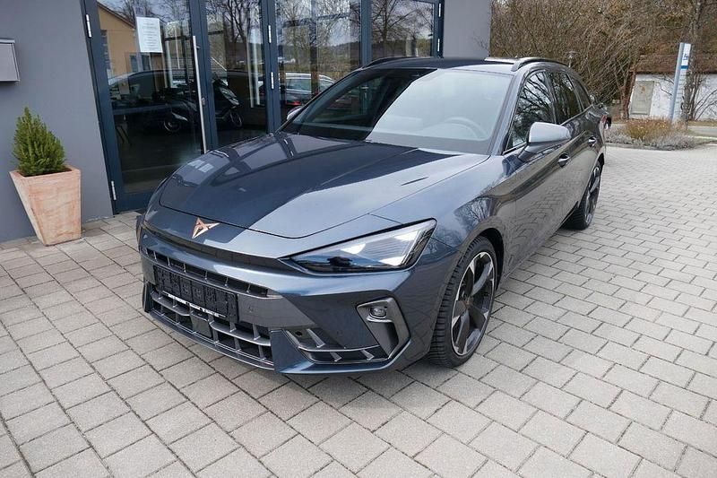 Usata Cupra Leon 150 CV (110 kW) 2025 Grigio Berlina