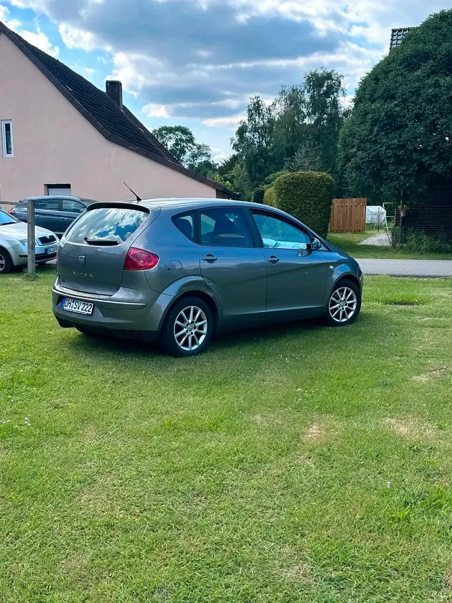 Gebraucht Seat Altea 140 PS (102 kW) 2007 Grau Van / Kleinbus