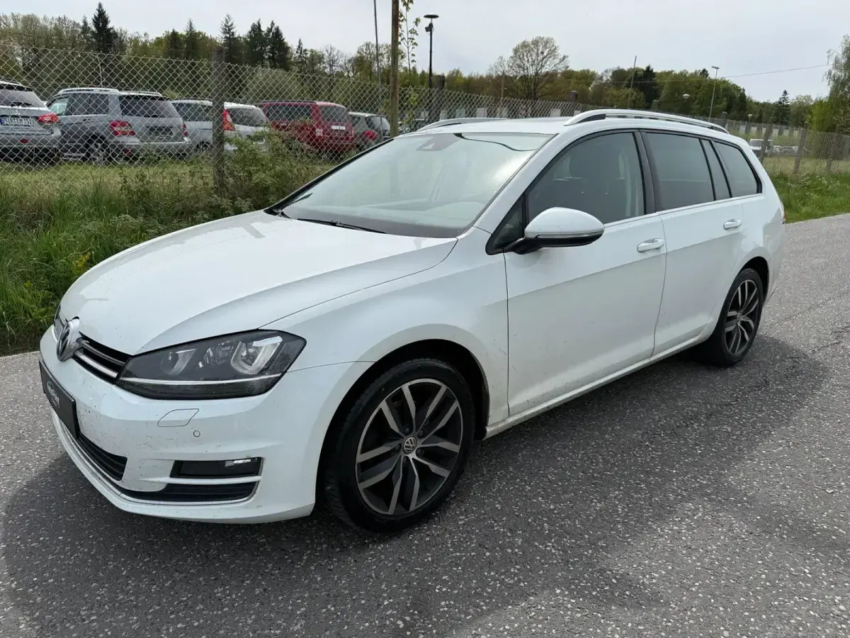 Gebraucht VW Golf VII Highline 150 PS (110 kW) 2015 Weiß Kombi
