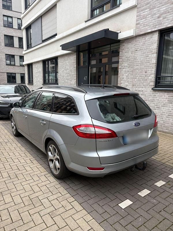 Gebraucht Ford Mondeo Trend 163 PS (119 kW) 2009 Grau Limousine