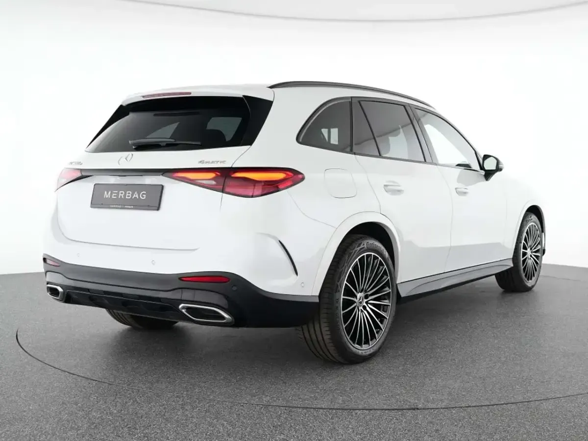 Gebraucht Mercedes GLC300 AMG Line Premium Plus 204 PS (150 kW) 2024 Manufaktur lack manufaktur opa SUV