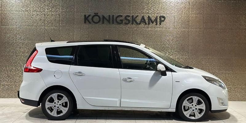 Gebraucht Renault Scénic III Bose Edition 160 PS (117 kW) 2012 Weiß Van / Kleinbus