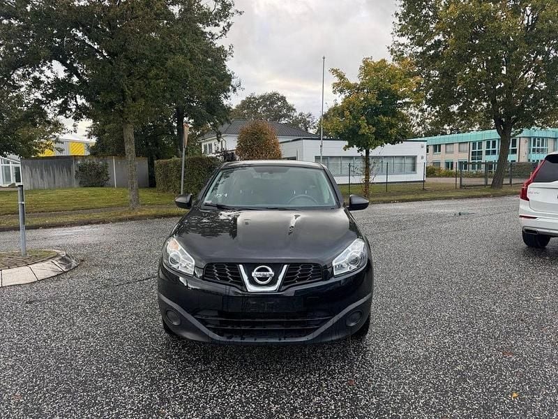 Schwarz Gebraucht 2010 Nissan Qashqai Visia SUV | 4.500 € (Guter Preis) - Bild 1/4