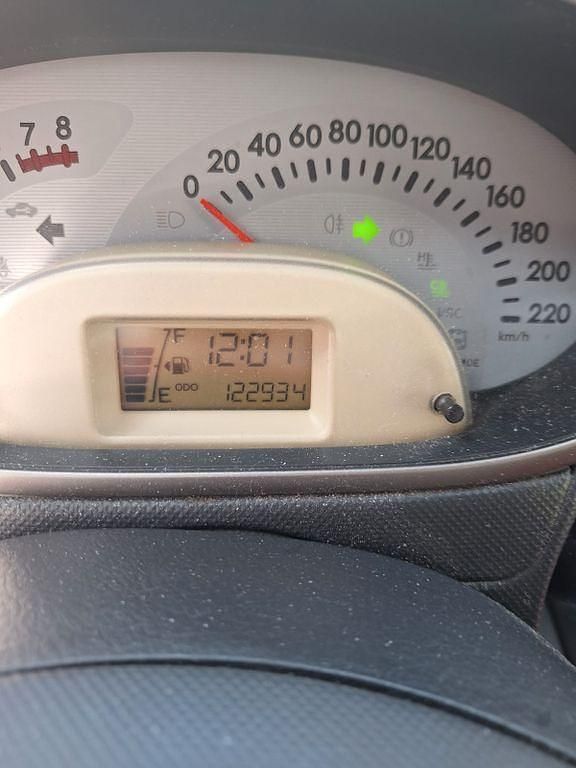 Gebraucht Subaru Justy Trend 69 PS (50 kW) 2009 Rot Kleinwagen