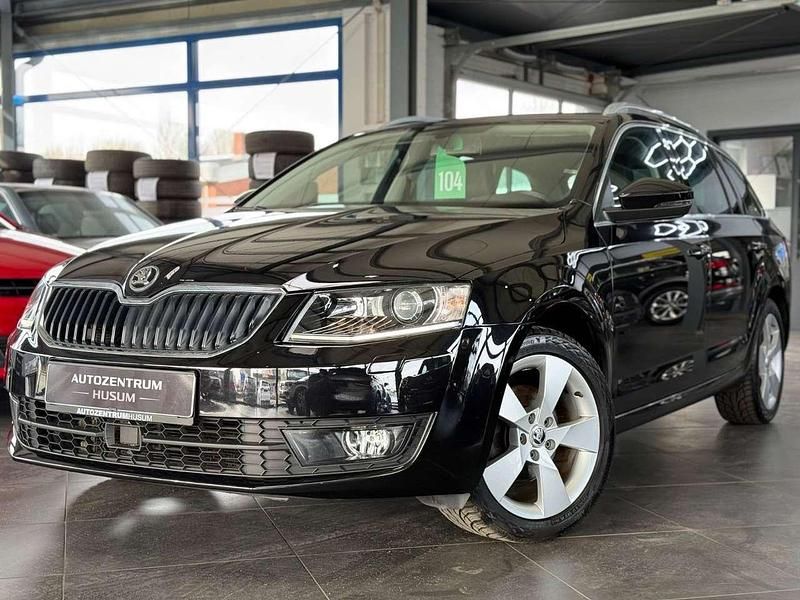 Gebraucht Skoda Octavia Elegance 150 PS (110 kW) 2015 Schwarz Kleinwagen