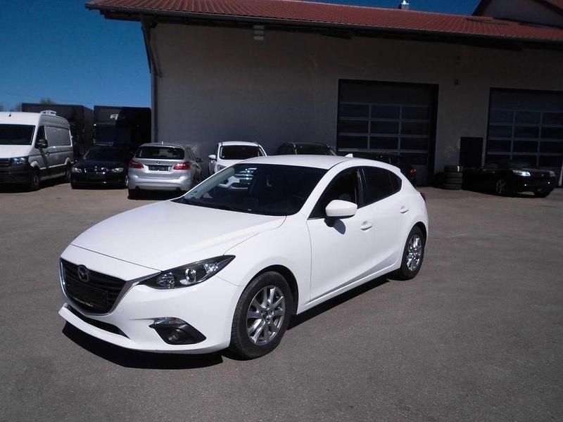 Gebraucht Mazda 3 Center-Line 150 PS (110 kW) 2015 Weiß Limousine