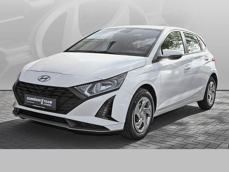 Weiß Neu 2025 Hyundai i20 Select Limousine | 17.349 € (Guter Preis) - Bild 1/4