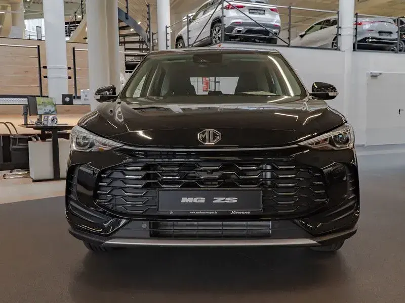 Używany MG ZS 197 KM (144 kW) 2025 Czarny SUV