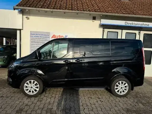 Gebraucht Ford Tourneo Custom 149 PS (109 kW) 2024 Schwarz Van