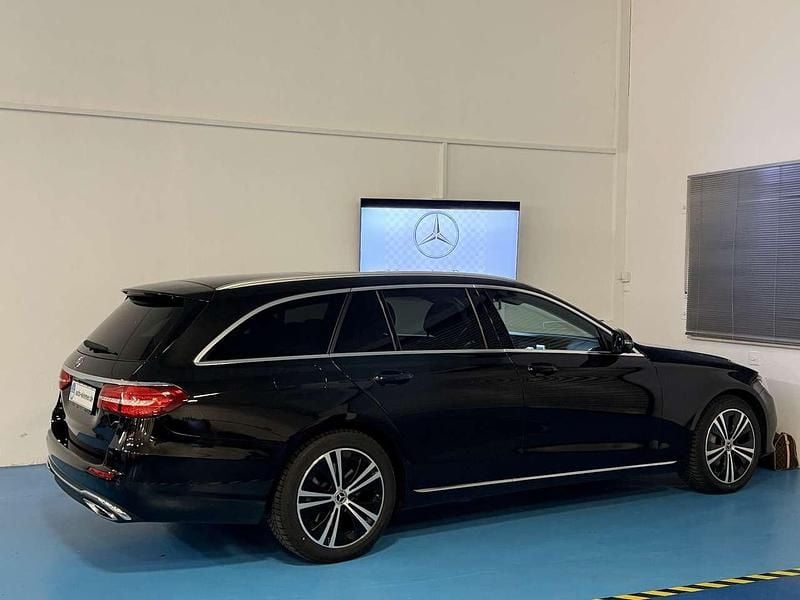 Second-hand Mercedes E400 340 CP (250 kW) 2019 Negru Break