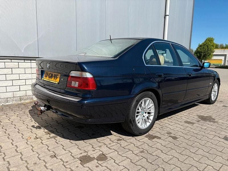 Second-hand BMW 530 193 CP (141 kW) 2001 Albastru Berlinǎ