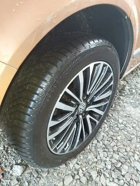 Gebraucht VW Caravelle Comfortline 150 PS (110 kW) 2021 Weiß Van