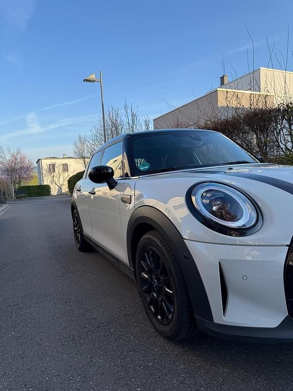 Gebraucht Mini Cooper 136 PS (100 kW) 2023 Beige Kleinwagen
