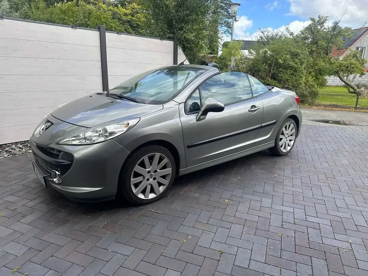 Gebraucht Peugeot 207 CC Sport 150 PS (110 kW) 2007 Silber Cabrio