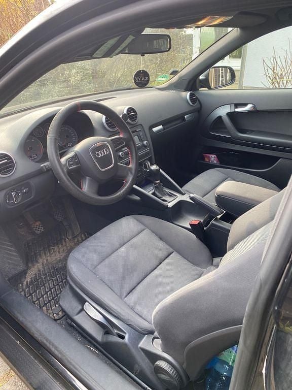 Gebraucht Audi A3 Attraction 105 PS (77 kW) 2010 Schwarz Kleinwagen