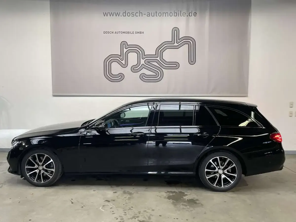 Gebraucht Mercedes E220 Avantgarde 194 PS (142 kW) 2020 Schwarz/baltic black Kombi