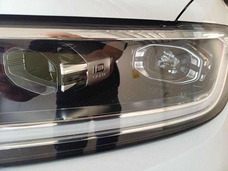 Gebraucht VW T-Roc Life 150 PS (110 kW) 2022 Pure white SUV