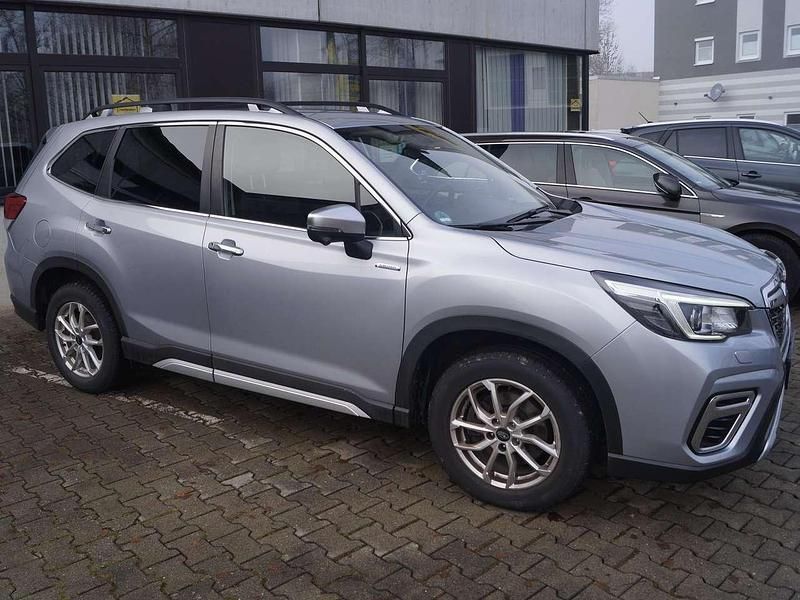 Gebraucht Subaru Forester Comfort 150 PS (110 kW) 2020 Icesilver SUV