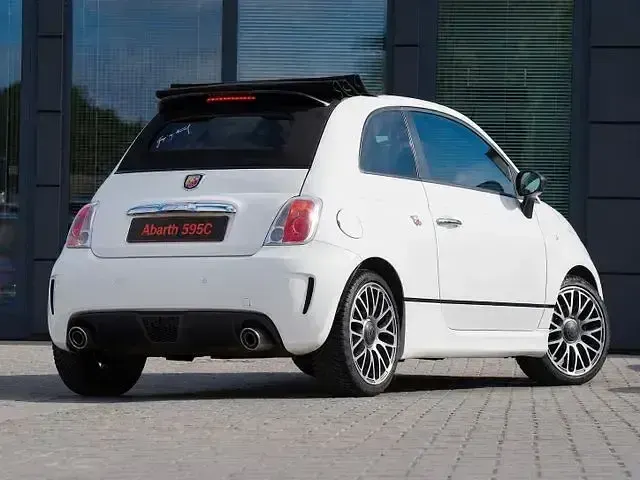 Usado Abarth 595C 135 HP (99 kW) 2014 Branco Cabrios
