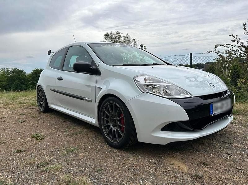 Weiß Gebraucht 2012 Renault Clio III R.S. Kleinwagen | 16.500 € - Bild 1/4