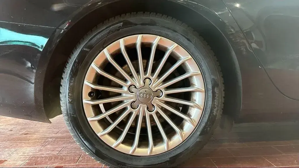 Gebraucht Audi A4 Sport 190 PS (139 kW) 2015 Schwarz Kombi