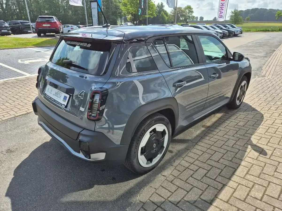 Gebraucht Renault 4 E-Tech Evolution 89 kW (122 PS) 2026 Grau SUV
