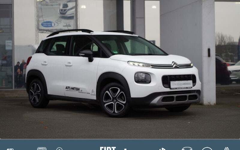 Weiß Gebraucht 2021 Citroën C3 Aircross Start SUV | 15.990 € (Fairer Preis) - Bild 1/2