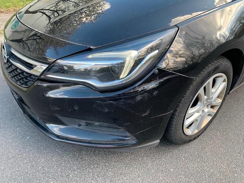Gebraucht Opel Astra 136 PS (100 kW) 2019 Schwarz Kombi