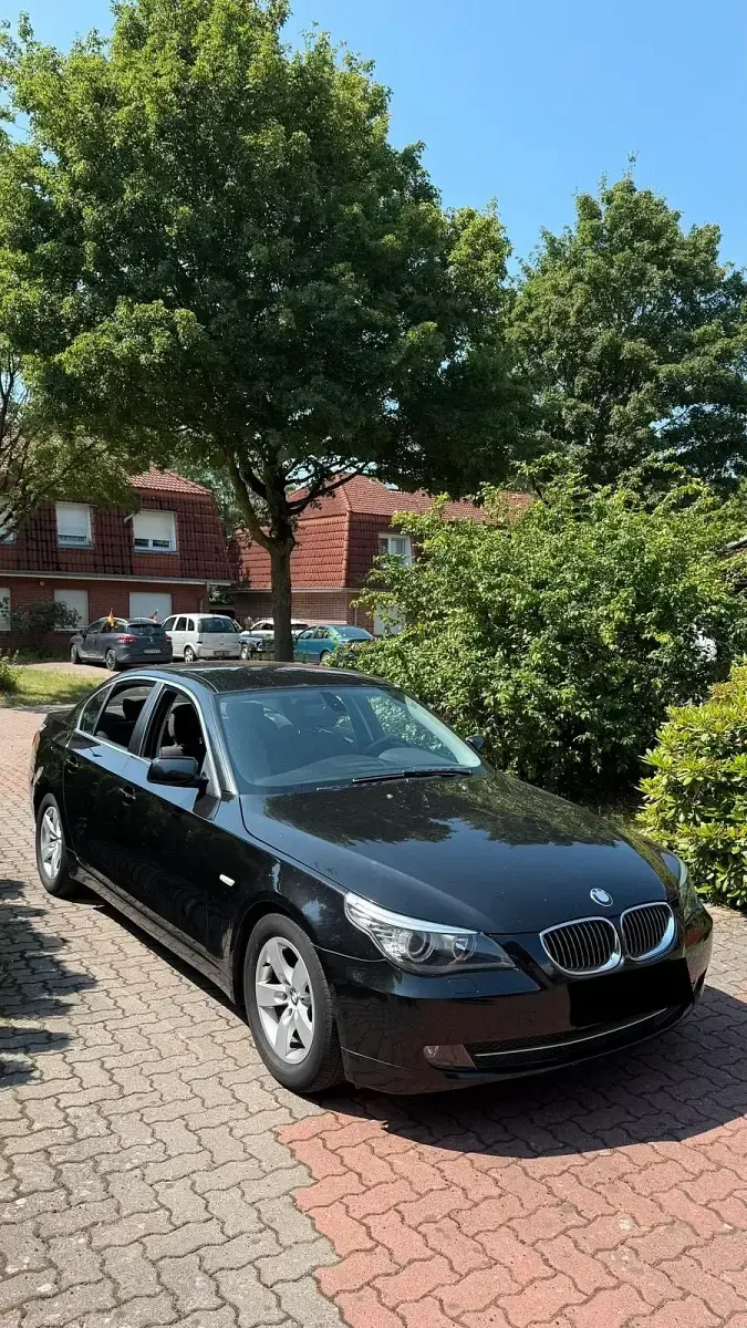 Gebraucht BMW 520 170 PS (125 kW) 2008 Schwarz Limousine