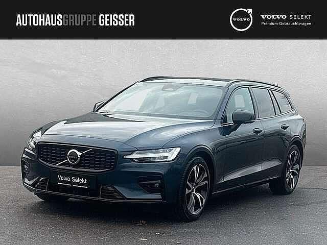 Gebraucht Volvo V60 145 PS (106 kW) 2025 Kombi