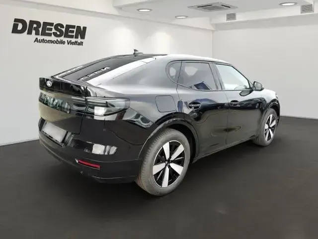 Używany Ford Capri Extended Range 210 kW (286 KM) 2024 Czarny SUV
