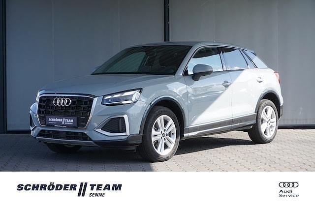 Pfeilgrau perleffekt Gebraucht 2024 Audi Q2 Advanced SUV | 28.990 € (Guter Preis) - Bild 1/4